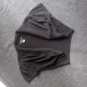 Black Accent Sweater Size Small by Red Paint